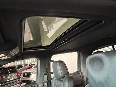 Used 2022 Nissan Frontier Pro-X w/ Pro-X Premium Package image 16