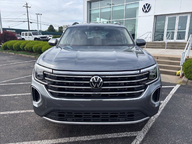 Certified 2025 Volkswagen Atlas SE AWD/4WD image 10