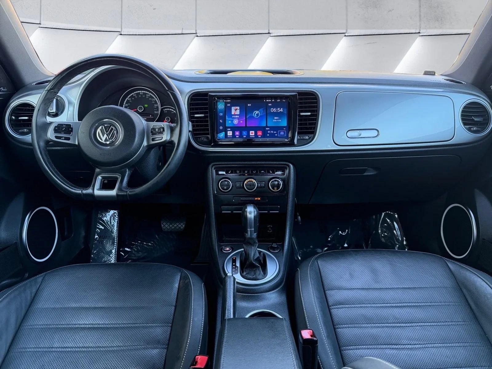 Used 2014 Volkswagen Beetle 1.8T FWD image 12