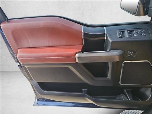 Used 2018 Ford F150 Platinum w/ Equipment Group 701A Luxury image 20