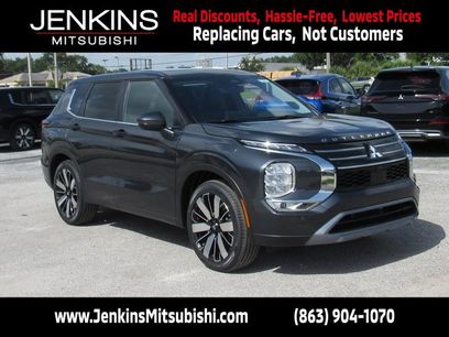 New 2025 Mitsubishi Outlander SE