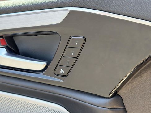 Used 2023 Acura MDX FWD w/ Technology Package image 40