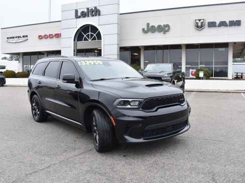 Used 2023 Dodge Durango GT image 1