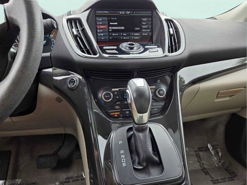 Used 2015 Ford Escape Titanium FWD image 24