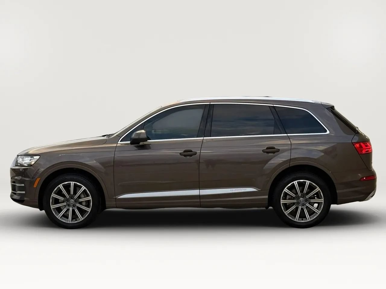 Used 2017 Audi Q7 3.0T Premium Plus AWD/4WD image 5