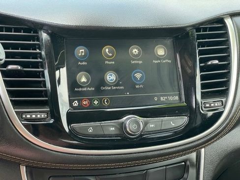 Used 2019 Chevrolet Trax LT w/ LT Convenience Package AWD/4WD image 18