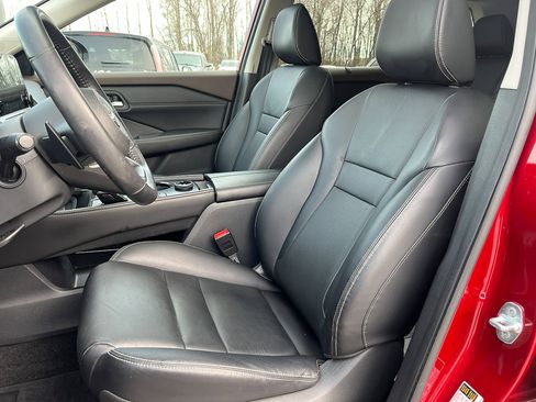 Used 2023 Nissan Rogue SL w/ SL Premium Package image 14