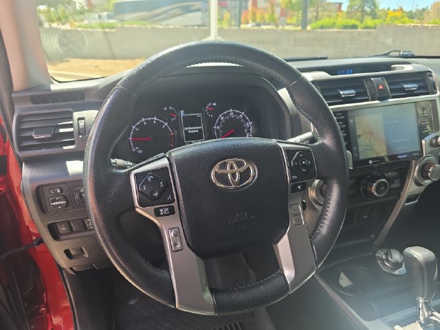 Used 2021 Toyota 4Runner SR5 Premium w/ Moonroof Package AWD/4WD image 12