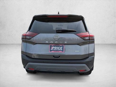Used 2023 Nissan Rogue S image 6