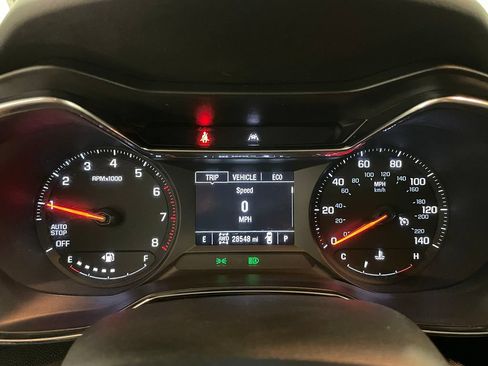 Used 2023 Chevrolet TrailBlazer LT AWD/4WD image 28
