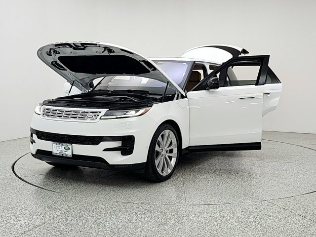 Used 2023 Land Rover Range Rover Sport SE AWD/4WD image 9