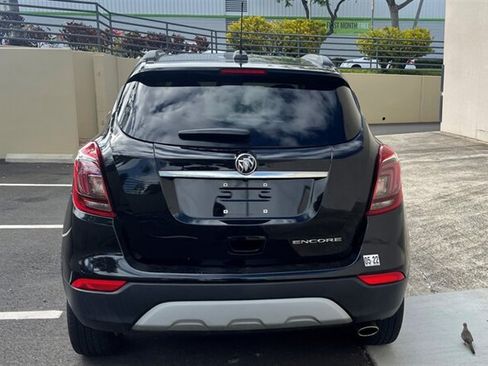 Used 2020 Buick Encore Preferred w/ Safety Package FWD image 5