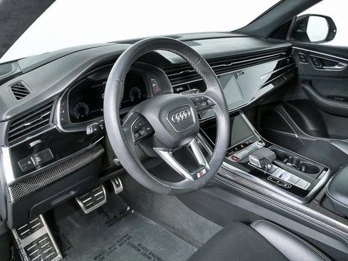 Used 2023 Audi SQ8 Prestige w/ Prestige Package image 4