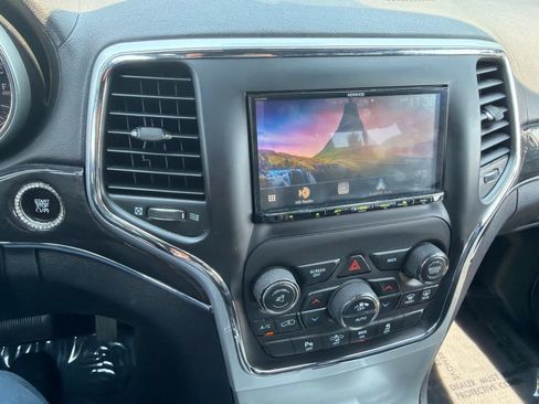 Used 2015 Jeep Grand Cherokee High Altitude AWD/4WD image 11