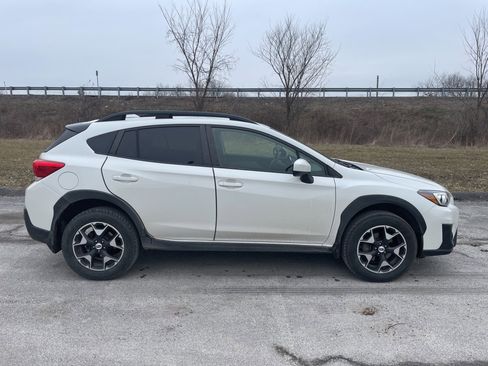 Used 2018 Subaru Crosstrek 2.0i Premium image 4