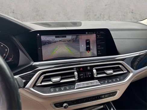 Used 2020 BMW X7 M50i w/ Dynamic Handling Package AWD/4WD image 34