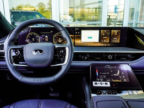 New 2026 INFINITI QX80 4WD image 17