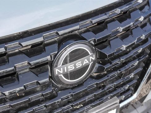 Used 2024 Nissan Kicks SV image 14