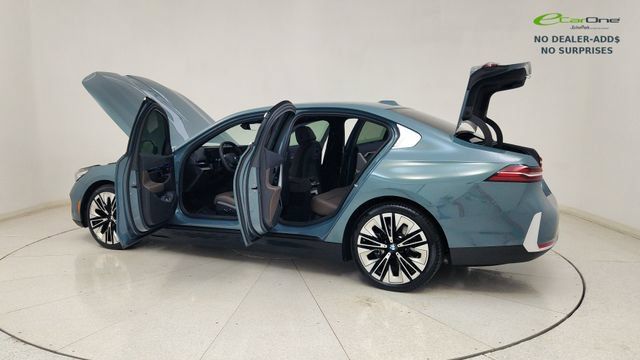 Used 2026 BMW i5 xDrive40 AWD/4WD image 17