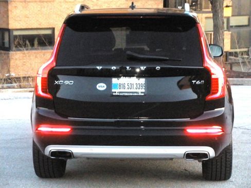 Used 2018 Volvo XC90 T6 Momentum w/ Convenience Package image 20