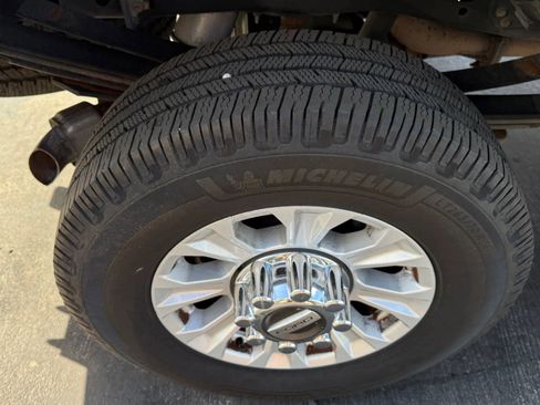 Used 2020 Ford F350 XLT image 19