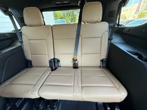 Used 2022 Chevrolet Tahoe Premier image 16