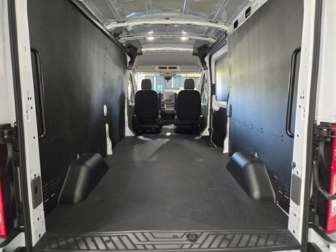 New 2026 Ford Transit 250 148 Medium Roof image 15