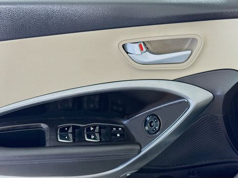 Used 2017 Hyundai Santa Fe Sport image 23