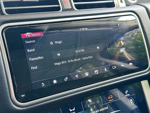 Used 2019 Land Rover Range Rover AWD/4WD image 15