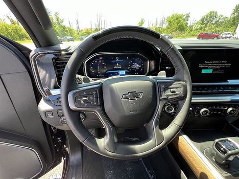 New 2026 Chevrolet Silverado 1500 High Country w/ Midnight Edition AWD/4WD image 16