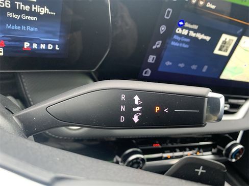 Used 2025 Chevrolet Equinox LT image 21