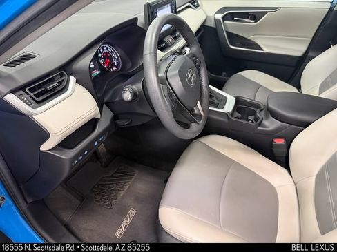 Used 2021 Toyota RAV4 XLE Premium FWD image 14
