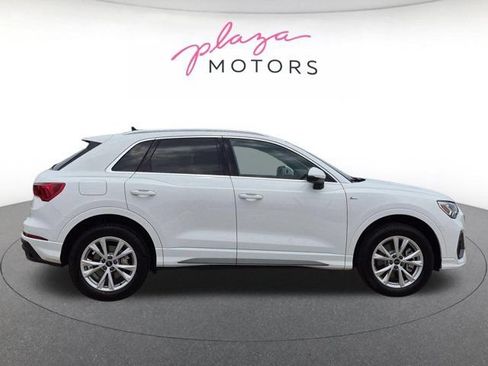 Certified 2025 Audi Q3 2.0T Premium w/ Convenience Package AWD/4WD image 4