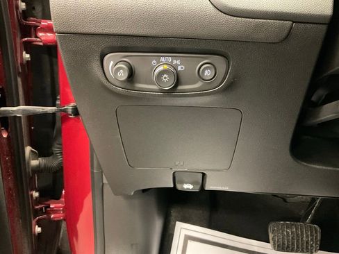 Used 2021 Buick Encore GX Preferred w/ Sport Touring Package image 14