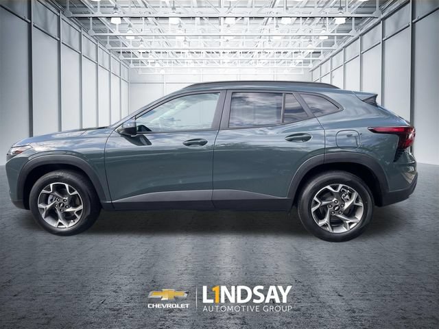 Used 2025 Chevrolet Trax LT w/ Driver Confidence Package FWD image 5