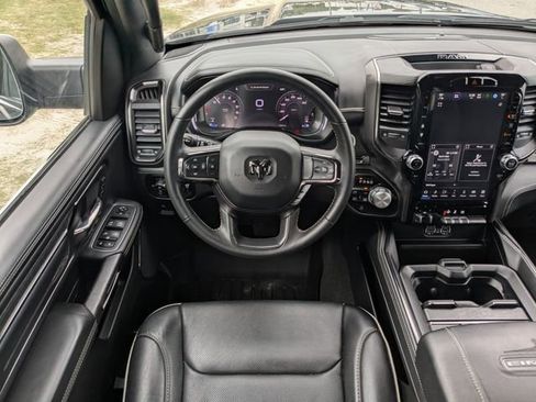 Used 2024 RAM 1500 Limited AWD/4WD image 17