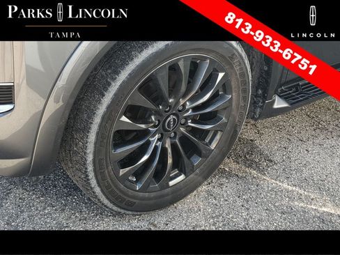 Used 2021 Nissan Armada Platinum w/ Captain's Chairs Package RWD image 12
