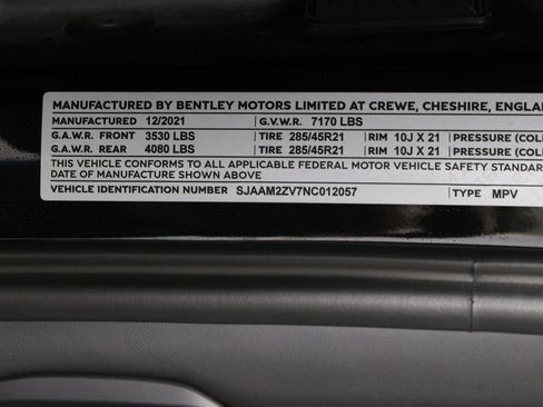 Used 2022 Bentley Bentayga image 37