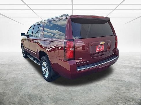 Used 2018 Chevrolet Suburban Premier AWD/4WD image 3