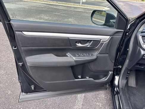 Used 2019 Honda CR-V LX image 11