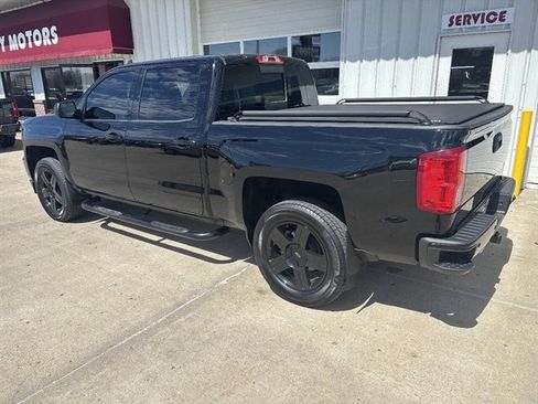 Used 2017 Chevrolet Silverado 1500 LTZ Z71 w/ LTZ Plus Package image 11