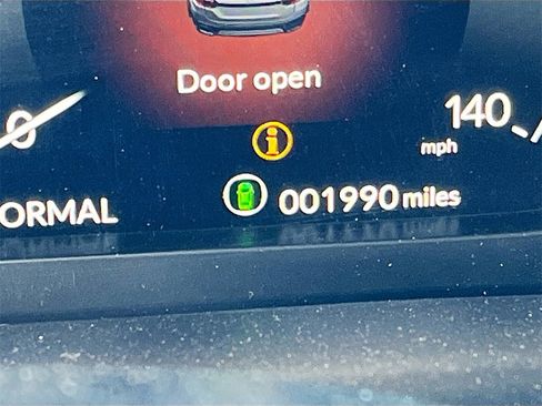 Used 2025 Honda Pilot Black Edition image 12