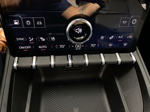 Used 2026 GMC Terrain AT4 w/ Convenience Package III image 18