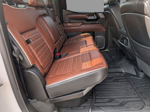 Used 2023 GMC Sierra 1500 Denali Ultimate AWD/4WD image 38