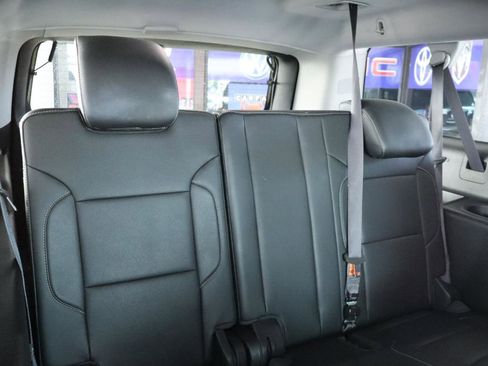 Used 2016 GMC Yukon XL SLT w/ Open Road Package RWD image 39