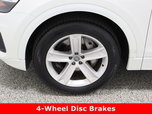 Used 2019 Audi Q8 Premium w/ Convenience Package image 11