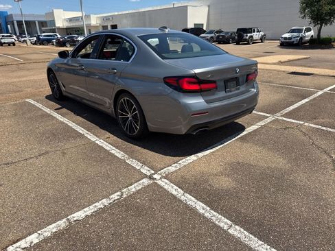 Used 2023 BMW 530e xDrive w/ Premium Package AWD/4WD image 7