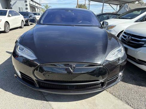 Used 2016 Tesla Model S 70D image 6