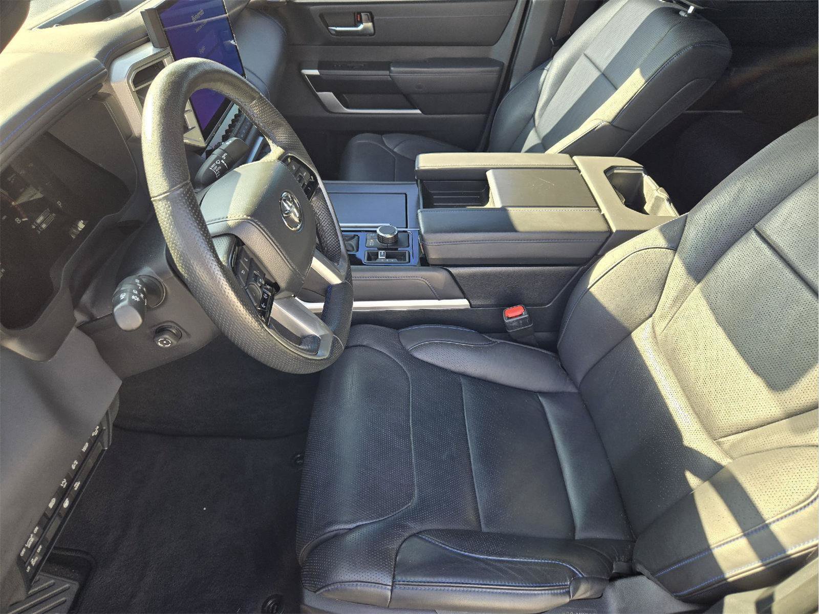 Used 2023 Toyota Tundra Platinum AWD/4WD image 12