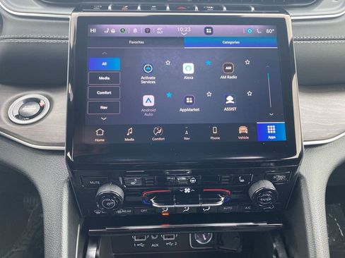 New 2025 Jeep Grand Cherokee L Limited w/ Black Appearance Package image 40